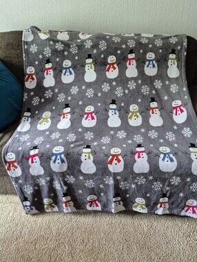 Snowman Holiday Throw Blanket-Gray. Ultra Soft Microplush Sherpa Fleece. 50"x60"
